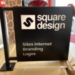 Enseigne drapeau lumineuse publicité sur mesure